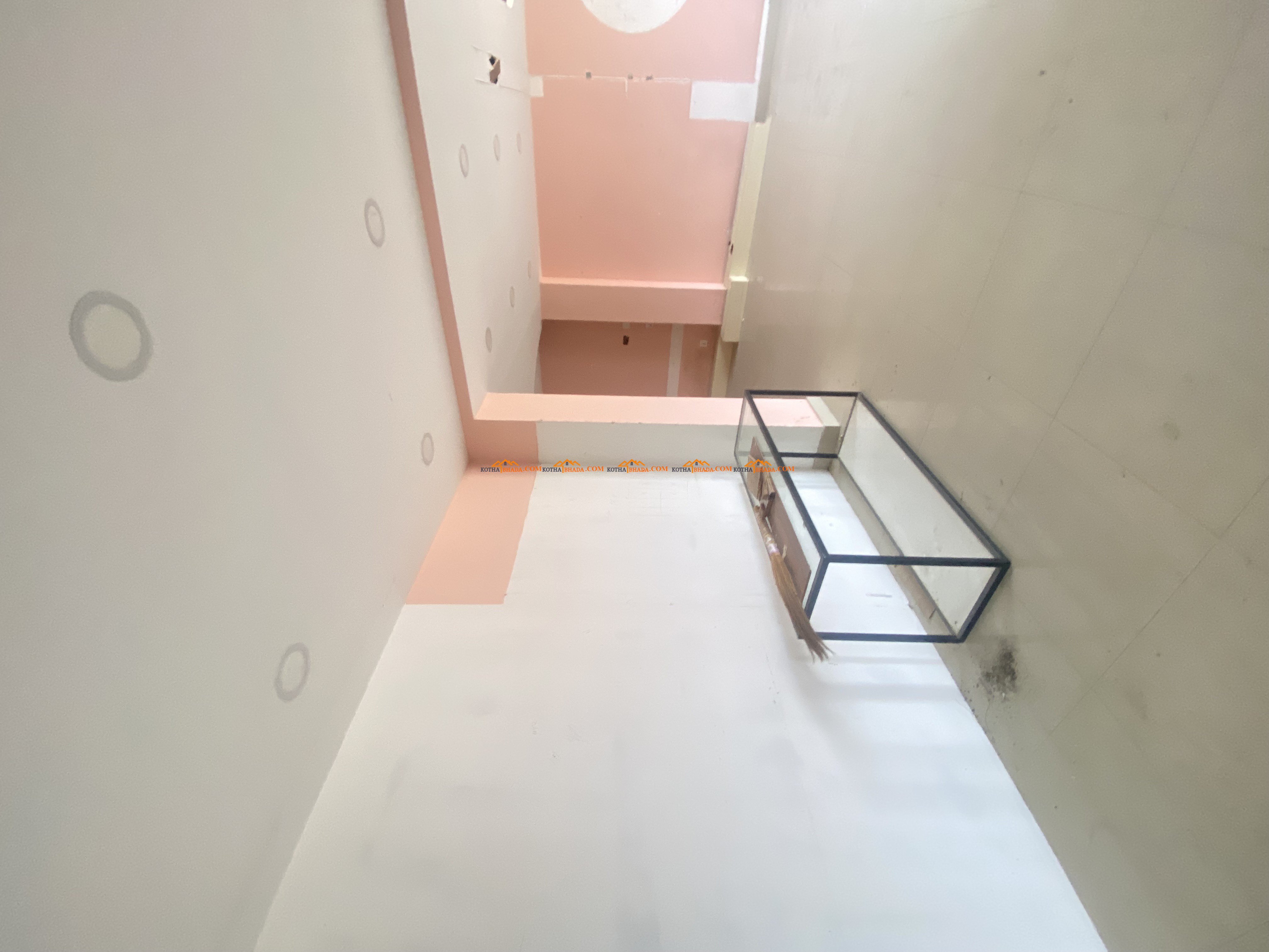 Commercial space available for rent in Gwarko