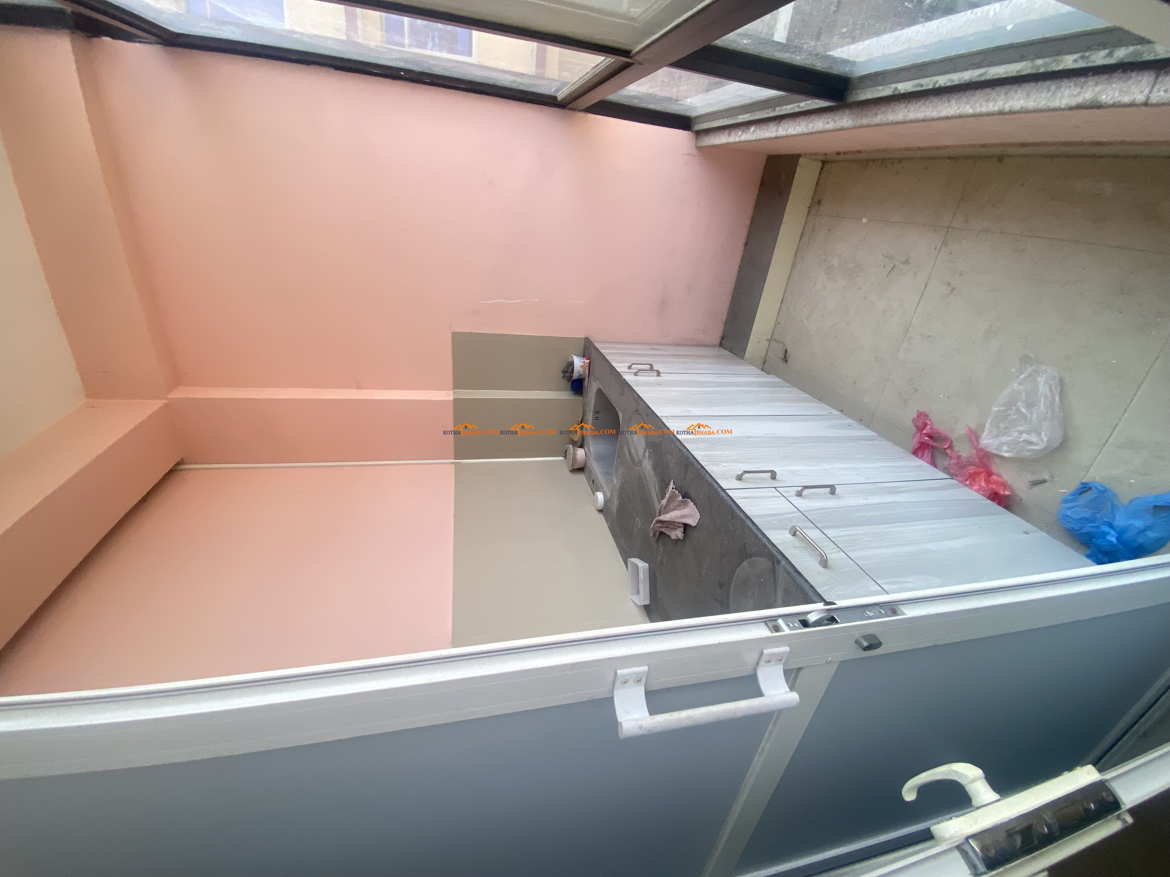 Commercial space available for rent in Gwarko