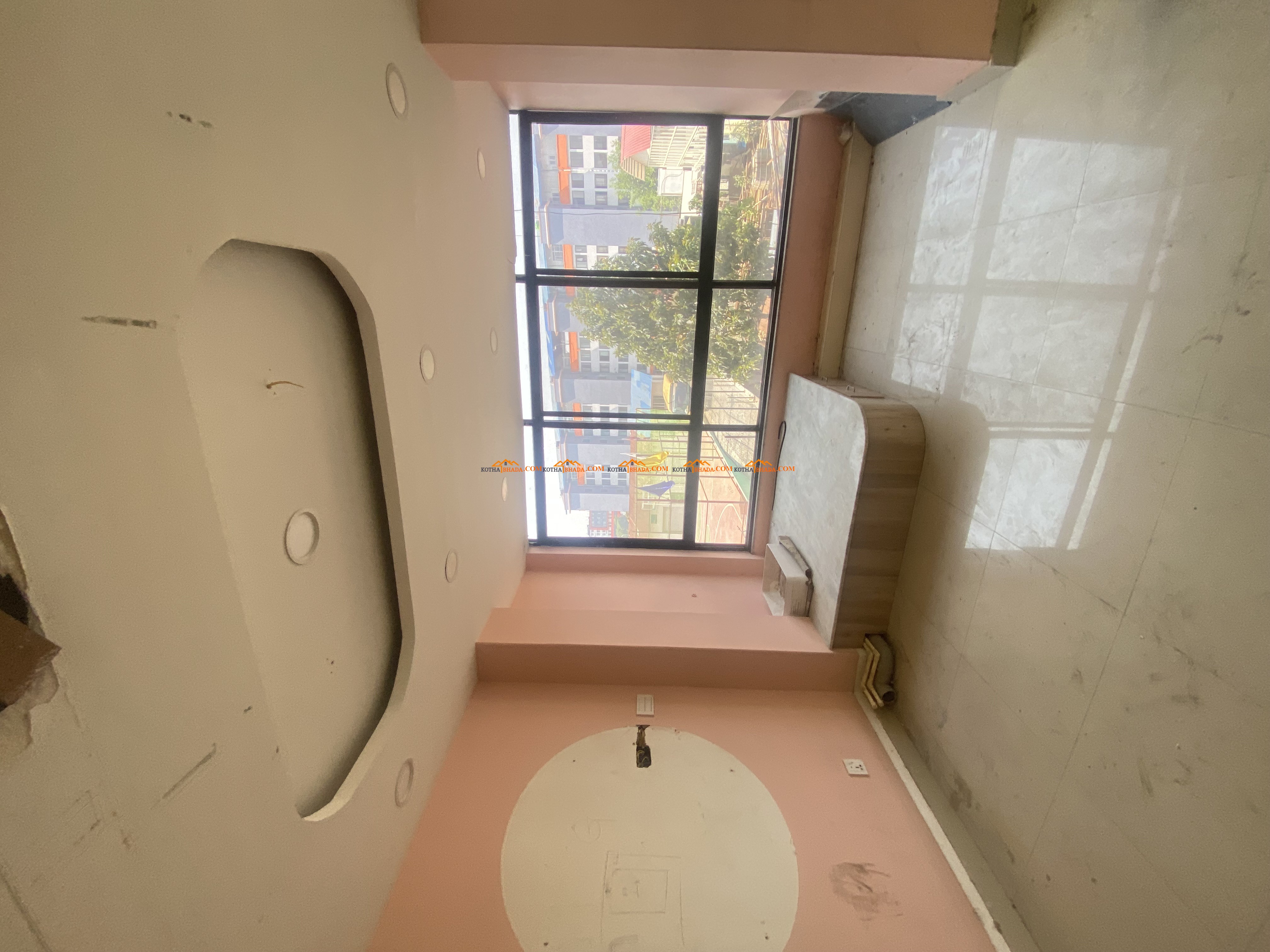 Commercial space available for rent in Gwarko