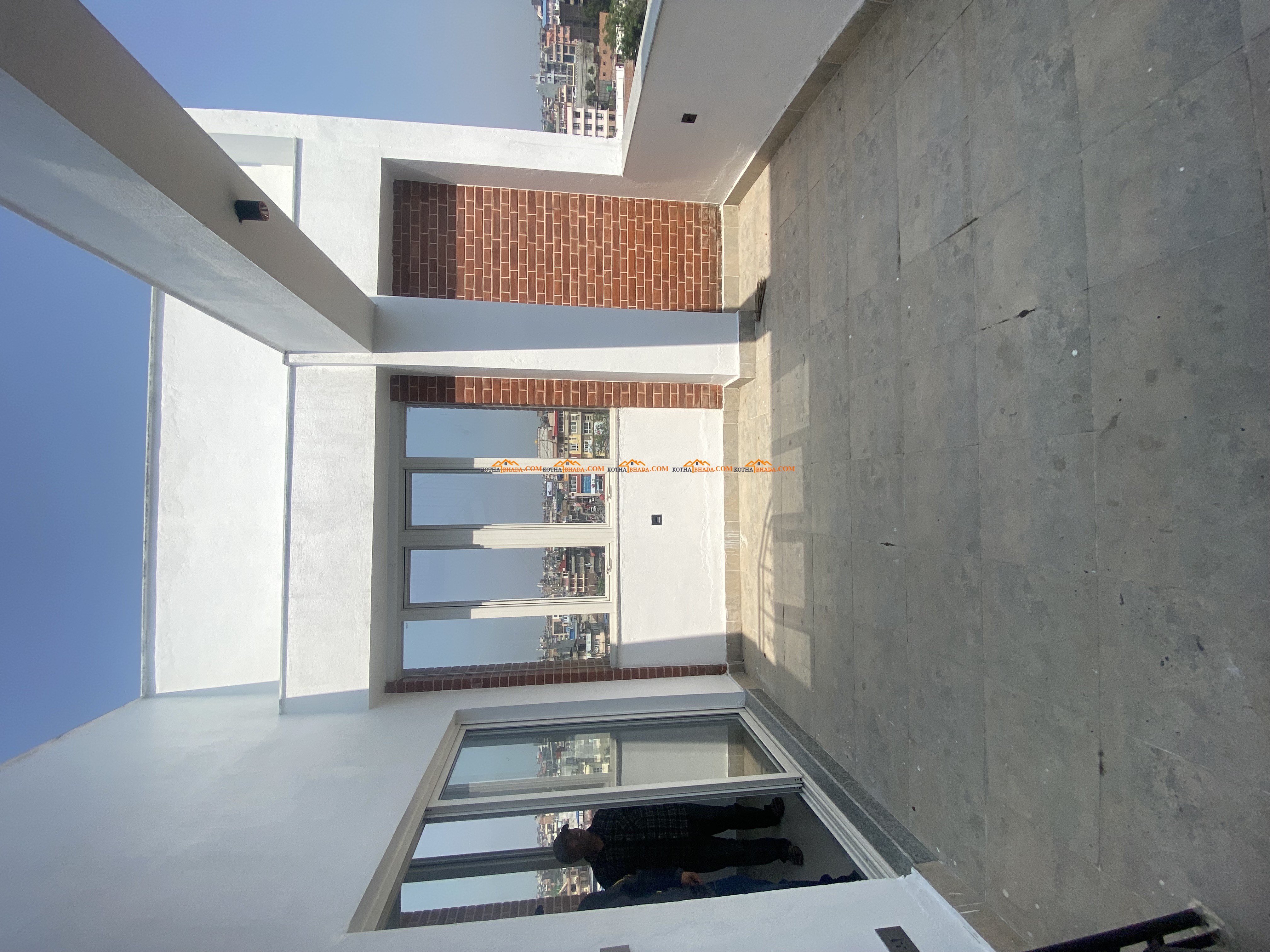 Office space available for rent in Gwarko ( with roof)