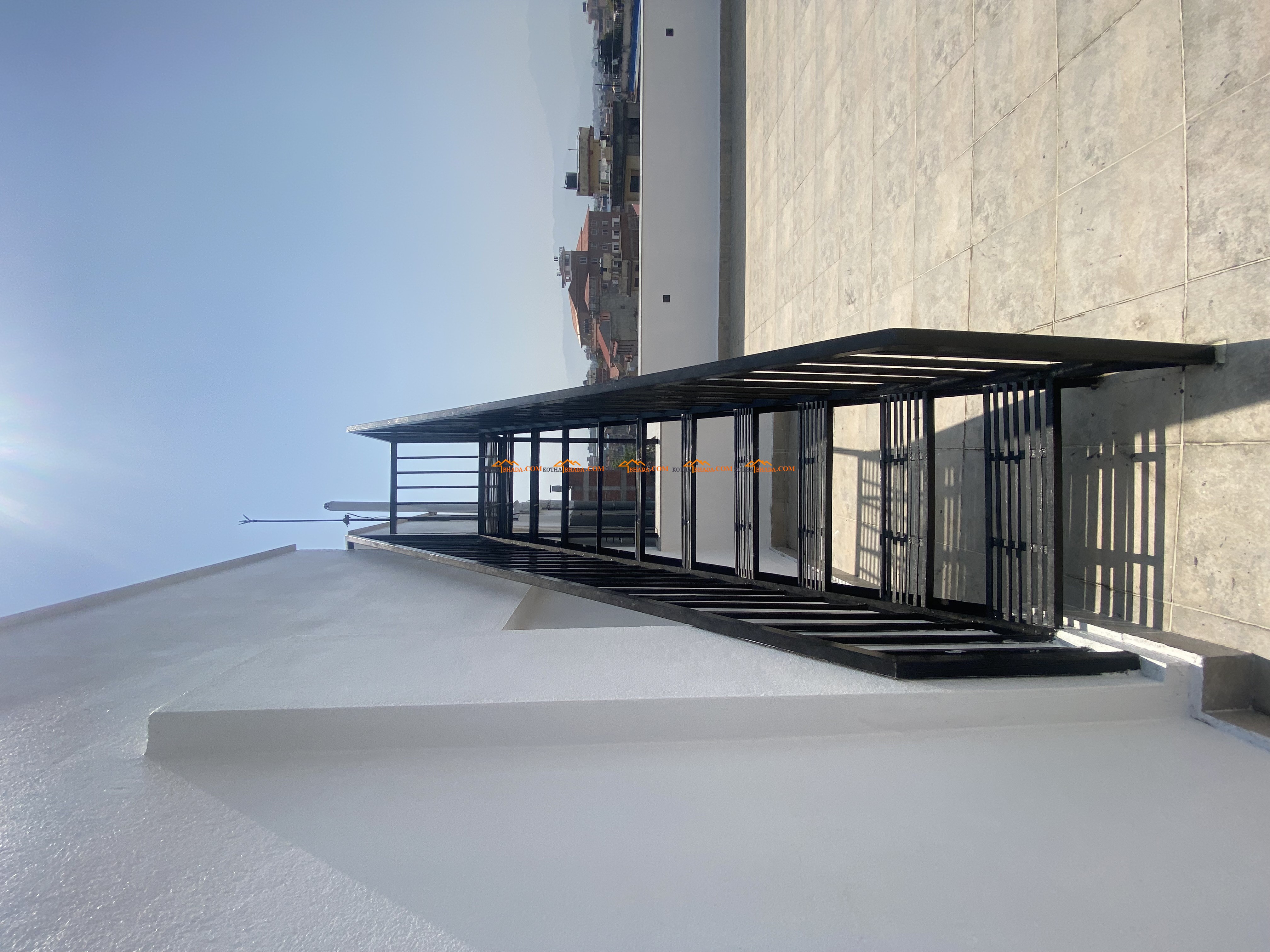 Office space available for rent in Gwarko ( with roof)