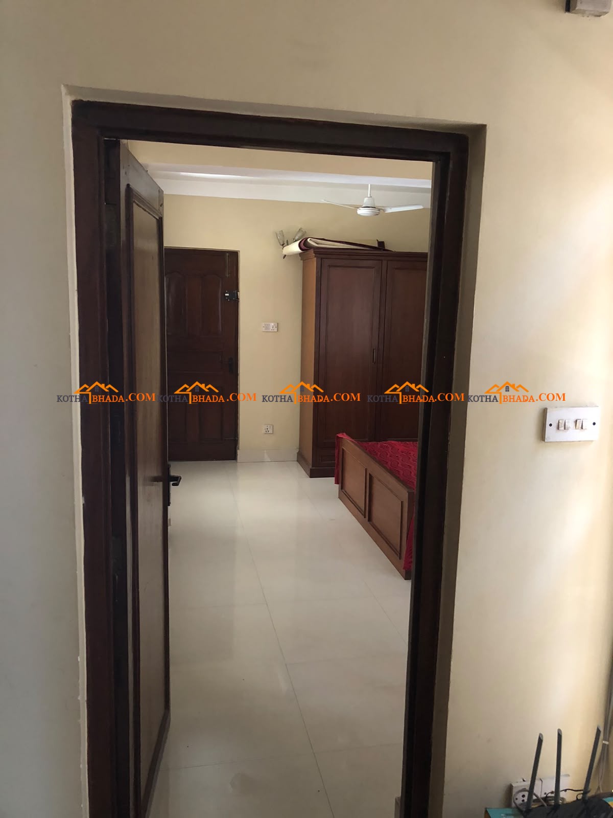 Fully furnished flat available in Lainchaur Rent Only @60k
