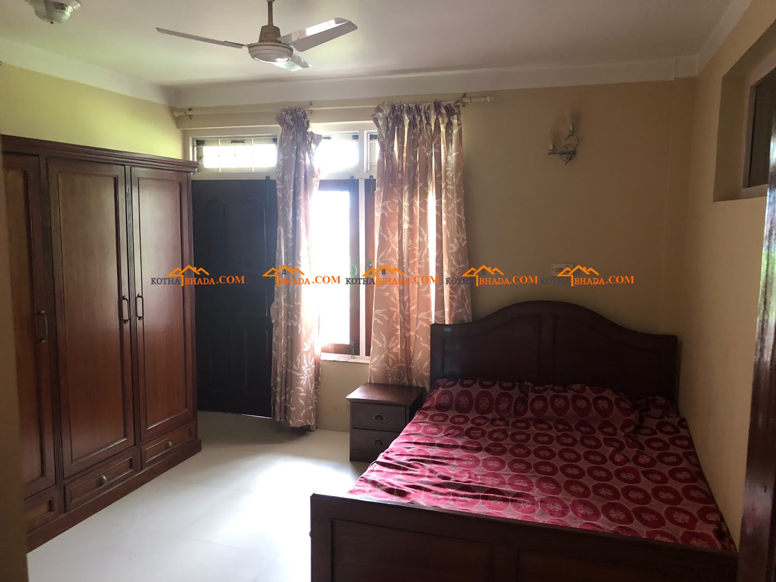 Fully furnished flat available in Lainchaur Rent Only @60k