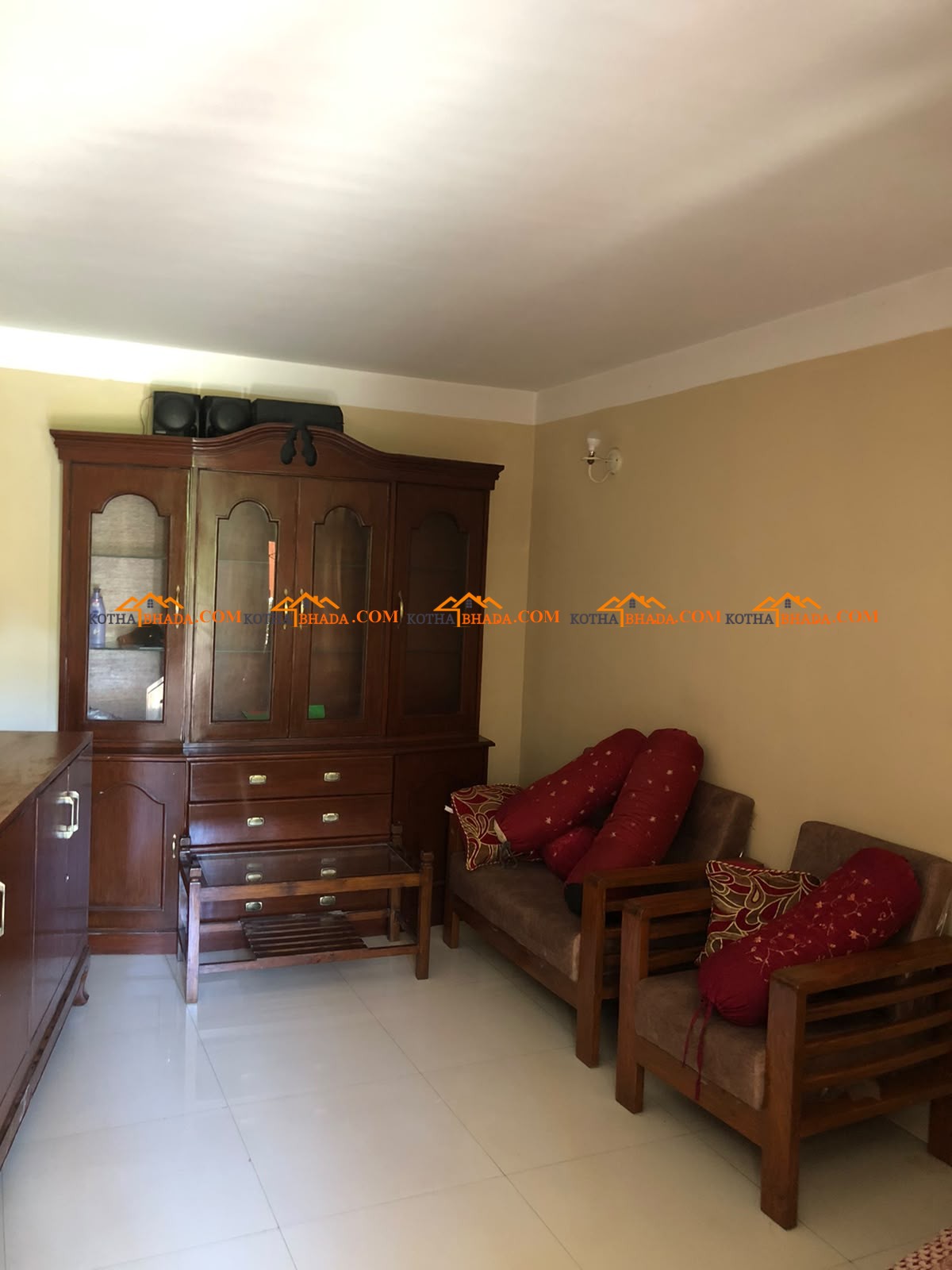 Fully furnished flat available in Lainchaur Rent Only @60k