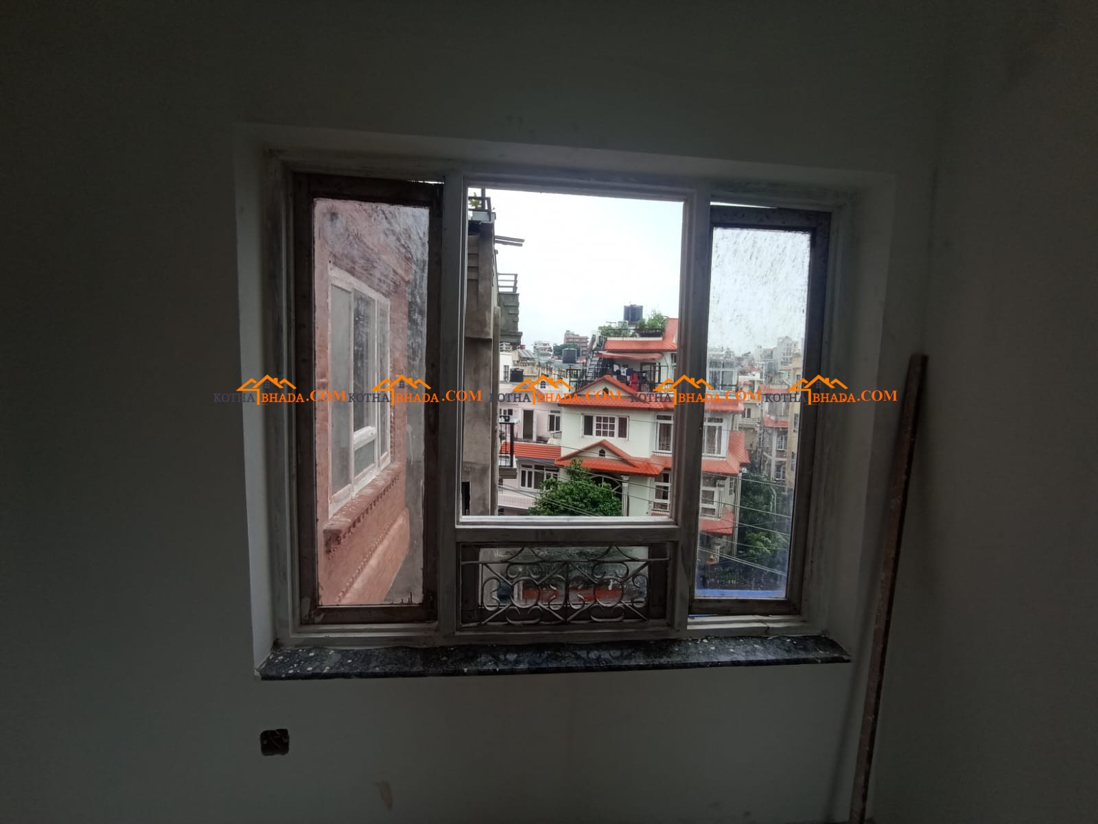 1bhk Flat Available in Dhobighat - Near New Colony
